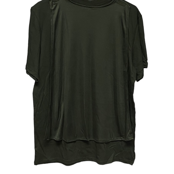 NWT Star Wars Dart Vader Disney Black short sleeve tee with removable cape - Picture 3 of 7